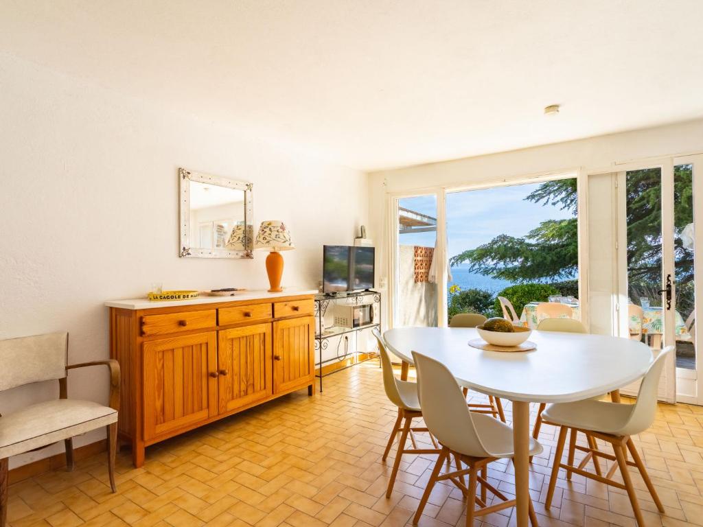Apartment Les Floralies II-3 by Interhome - 4