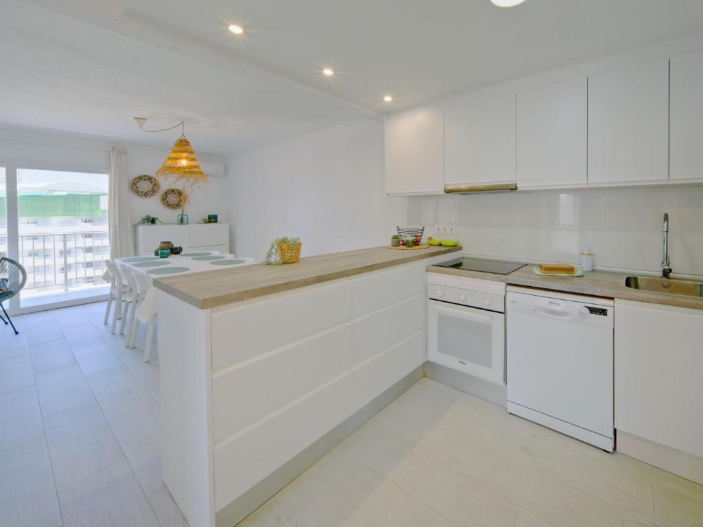 Apartment Miramar 03 by Interhome - 3