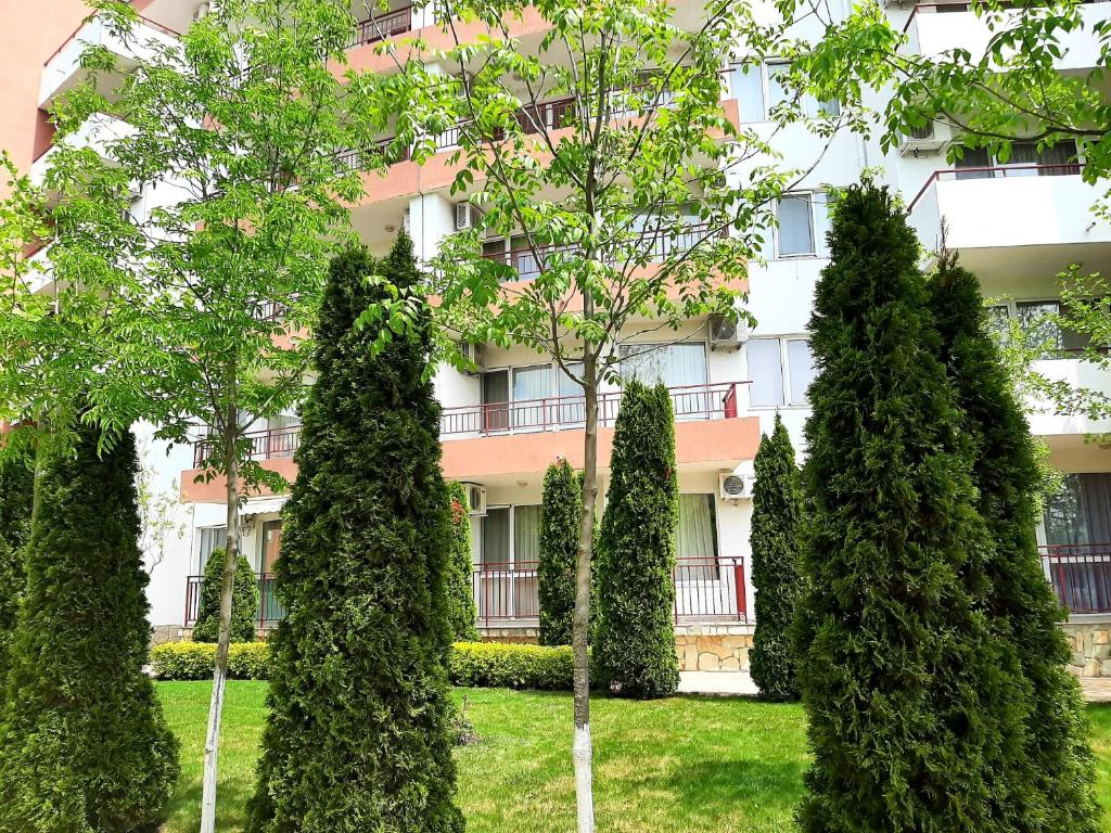 Kalina Private Apartments in Riviera Fort Beach, Ravda photo