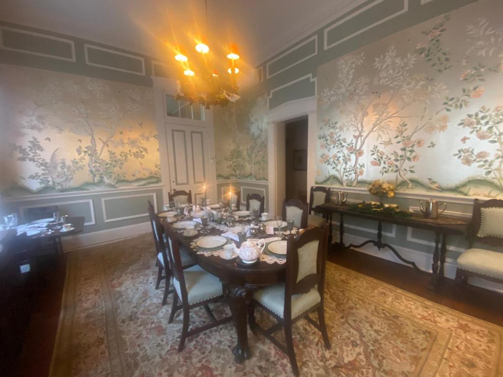 Corners Mansion Inn - A Bed and Breakfast photo