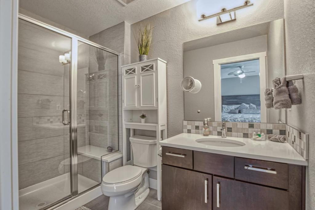 Modern Townhome near Old Town, Breweries, & River! photo