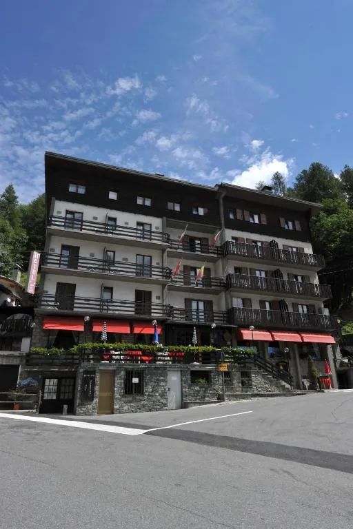 Hotel Etoile De Neige, hotell sihtkohas Valtournenche