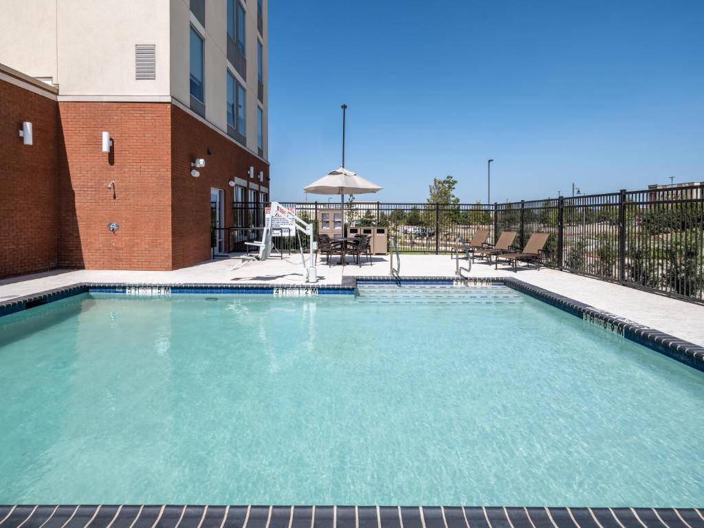 Hyatt Place Fort Worth-Alliance Town Center photo