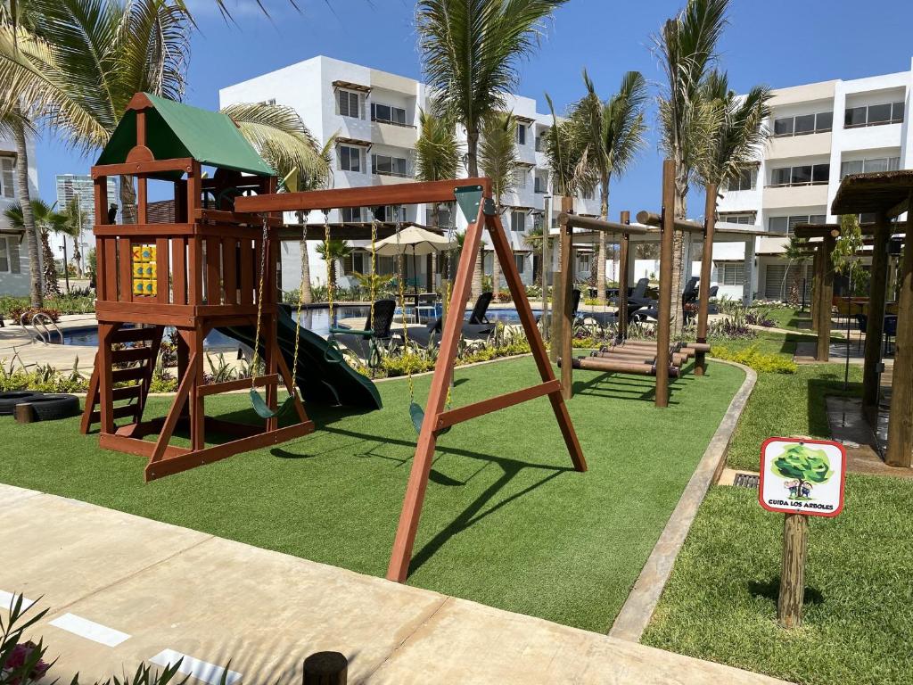 Nuevo Departamento con Excelente Ubicación y Muy Bonita Alberca - Residencial Almarena II - 4