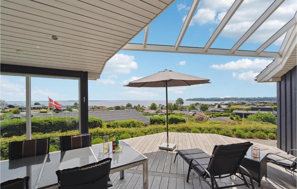 Nice Home In Hejls With Wifi, Hejlsminde