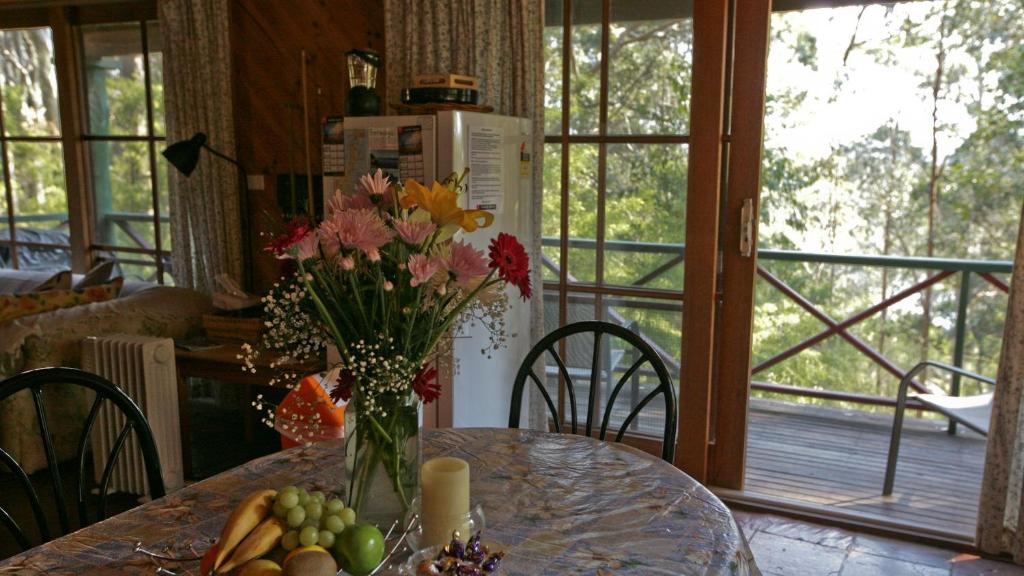 Nutley Cottage with river view Bermagui Linen provided, Bermagui