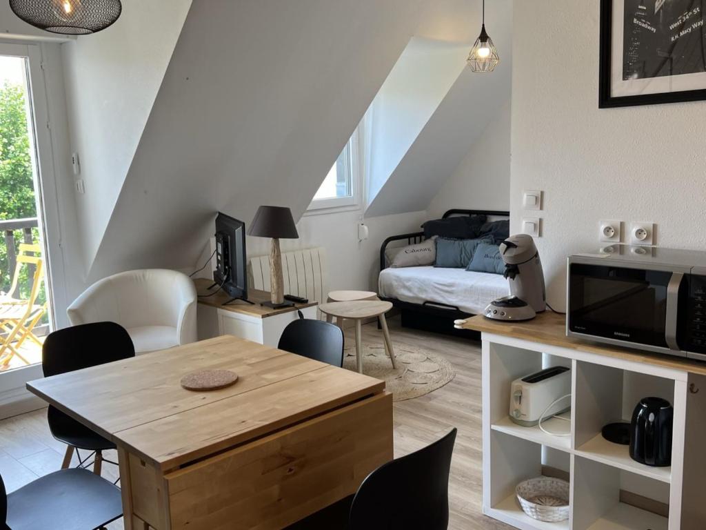 Accès direct plage, T3 mezzanine, 4 pers, balcon, parking, proche thalasso à Cabourg - FR-1-487-357 - 2