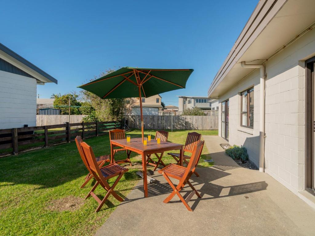 Location Plus - Whangamata Holiday Home, Whangamata