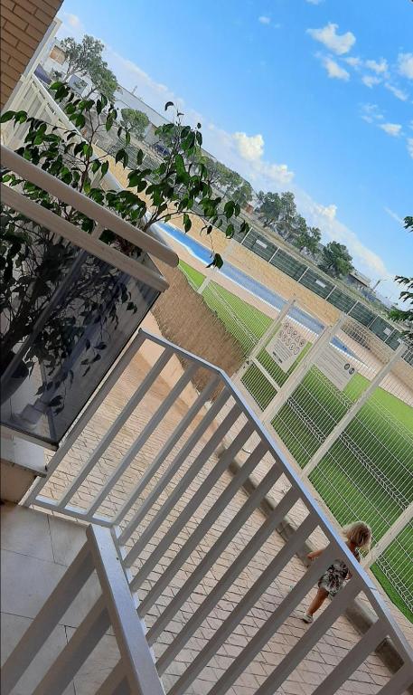 1 bajo con 2 Terrazas piscina y jardin - 3