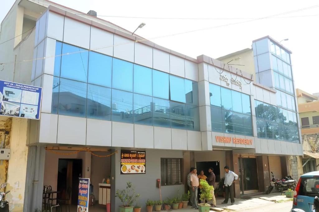 OYO 22499 Vishnu Residency photo