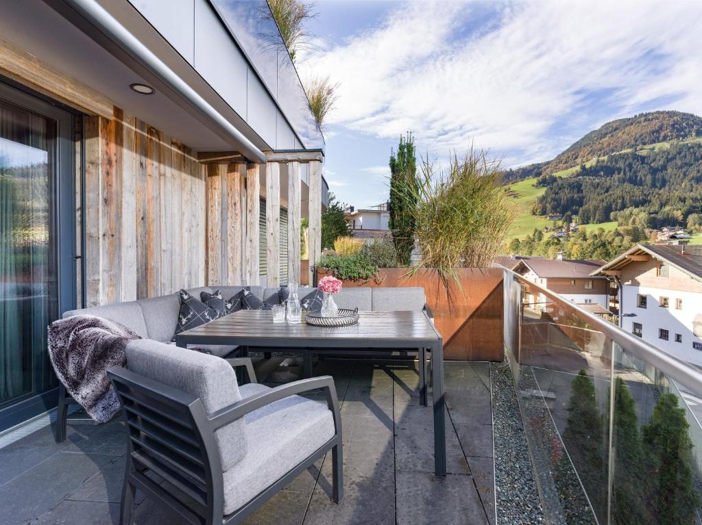 Mountain Chalet Kirchberg photo