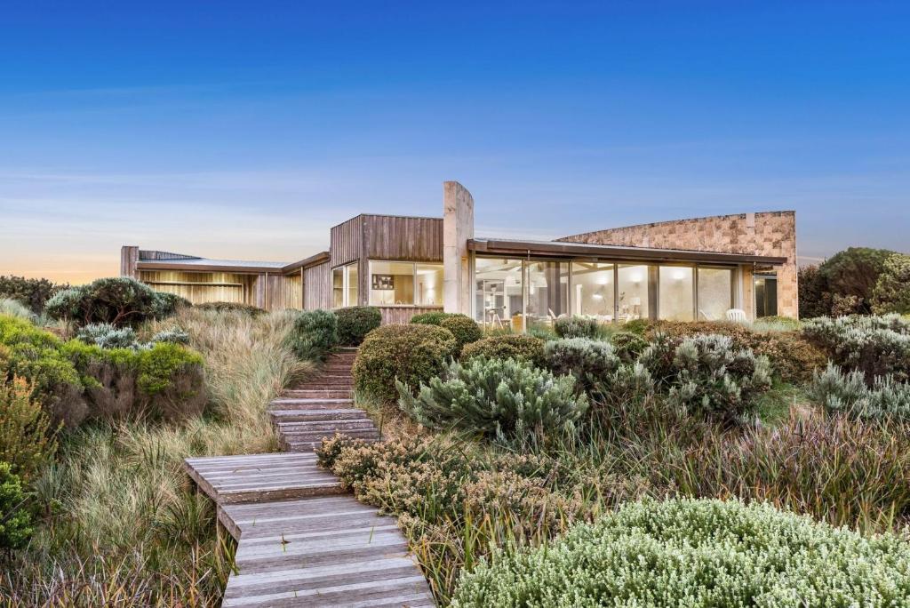 Idle Rocks, Port Fairy