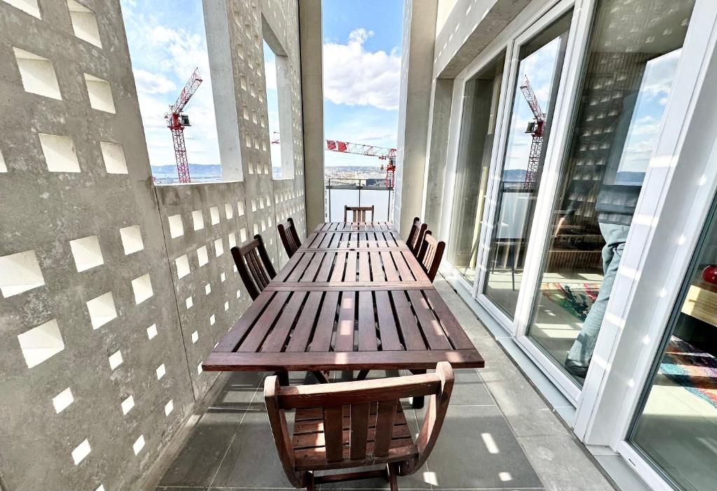 Duplex - Vue Mer exceptionnelle - Quartier Euromed-avec Box - 3