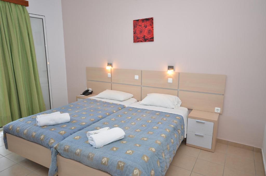Paradiso Hotel Corfu Sea View Apartments with Pool in Ipsos — Hotel rooms in Ypsos, Ionian Islands