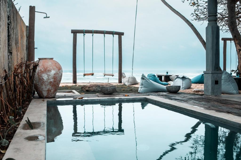 Moi Talpe by DBI, Talpe