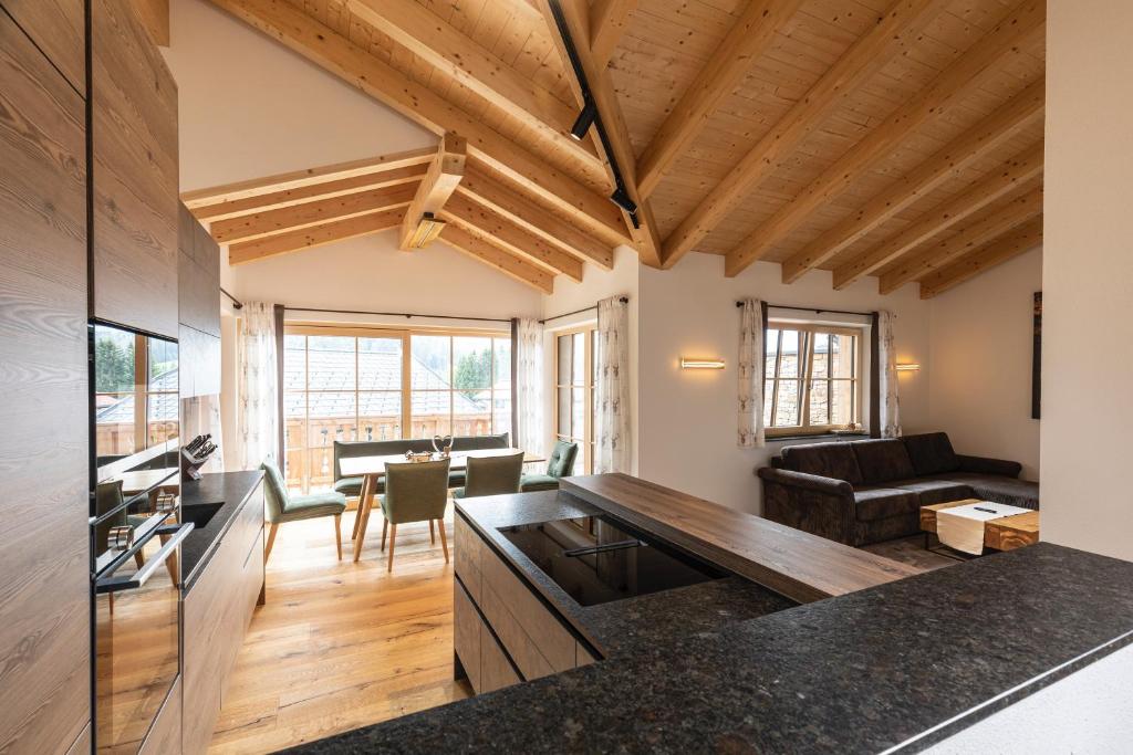 Dachstein Chalet - 4
