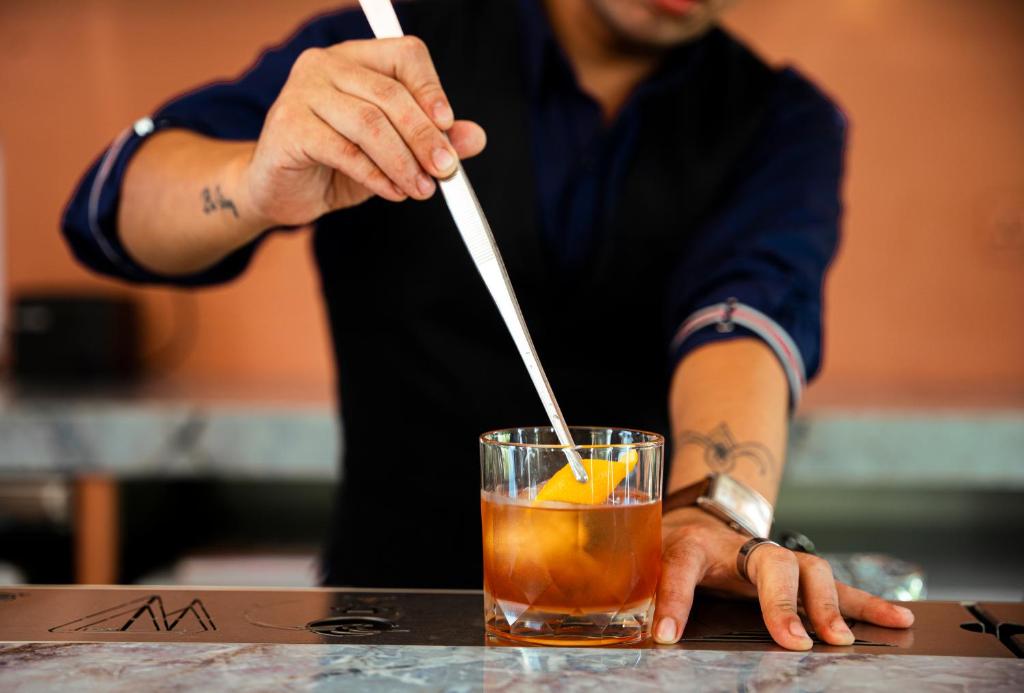 Bar/lounge