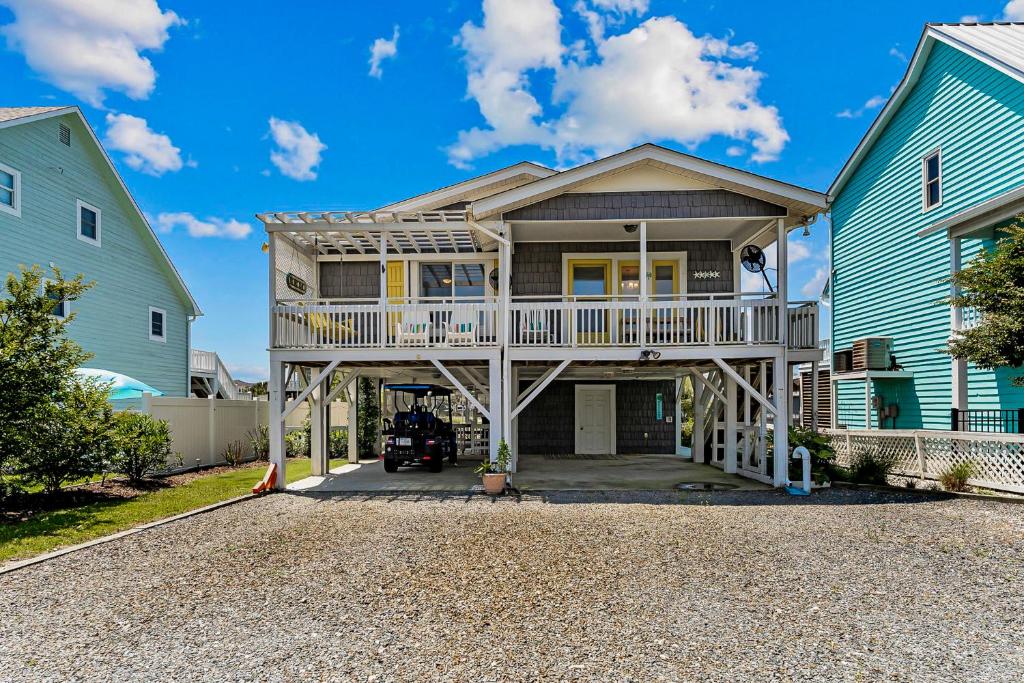 On the Intracoastal, Holden Beach