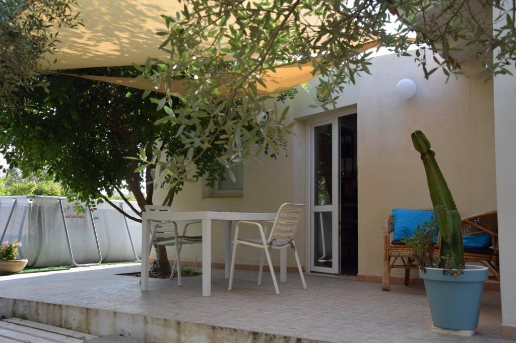 Casa vacanze FELICI IN 2 - Santa Maria del Focallo - Ispica - 4