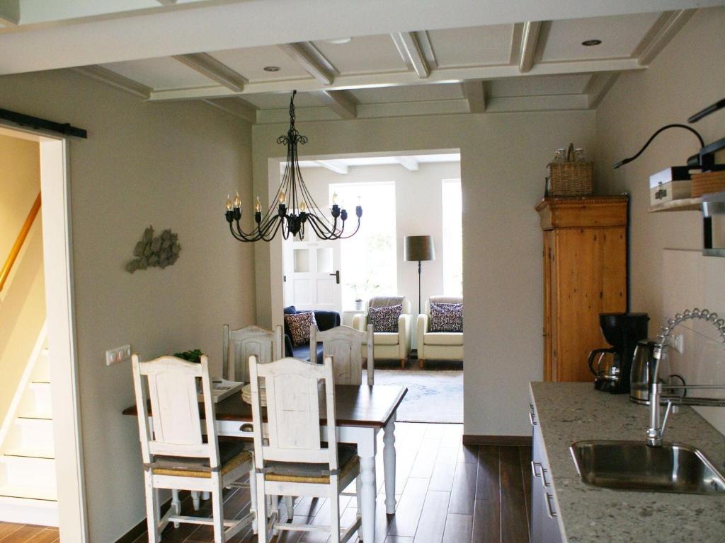 Facilities, Cottage by Wadden Sea with Scenic Views in Dongeradeel