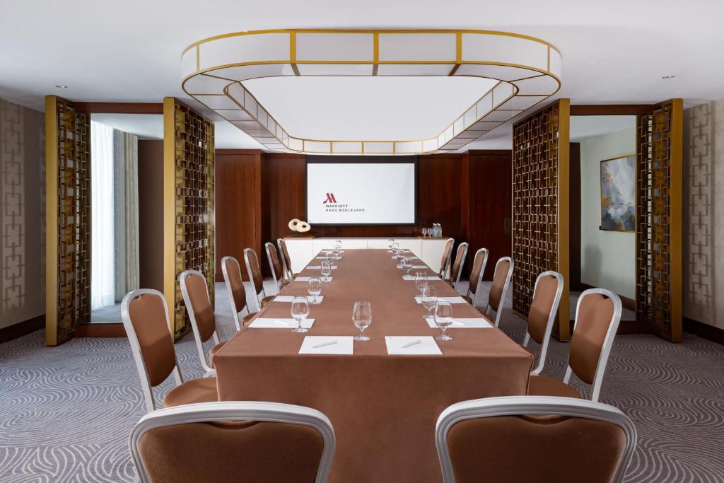 Toplantı odası / Geniş salon
