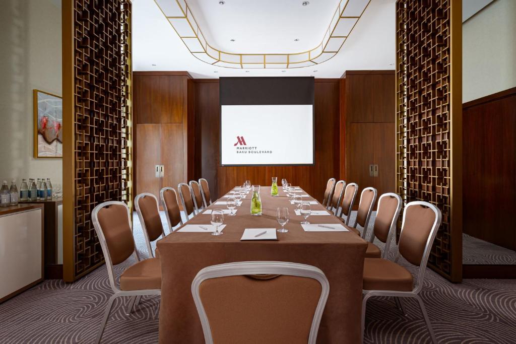 Toplantı odası / Geniş salon