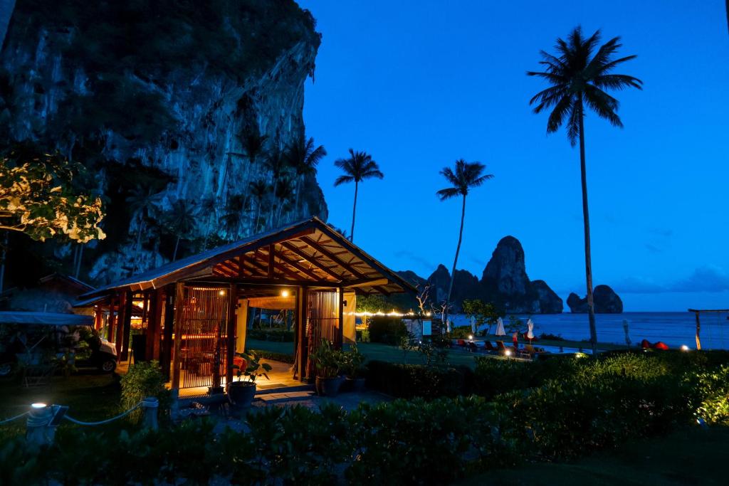tinidee-hideaway-tonsai-beach-krabi-hotel-deals-photos-reviews