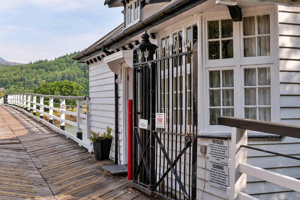 Toll Bridge Cottage, Penmaenpool photo 4