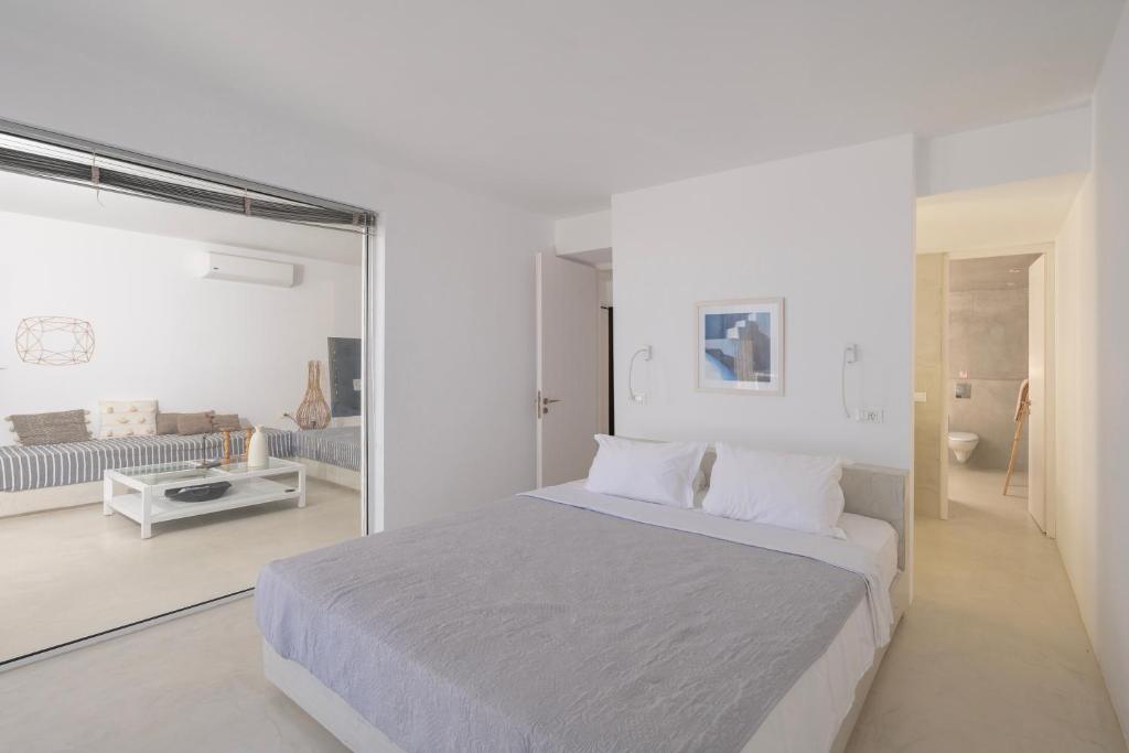 Infinite Blue Luxury Suites photo