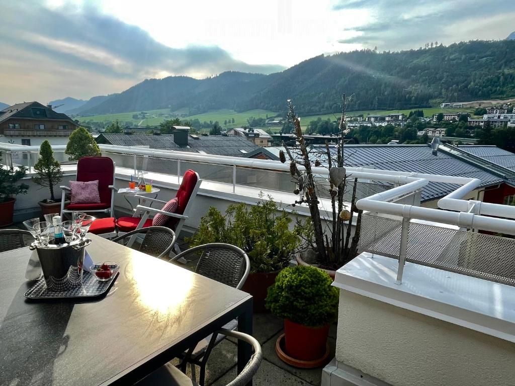 Balcony/terrace, Appartmenthaus Centro by Schladming-Appartements in Schladming