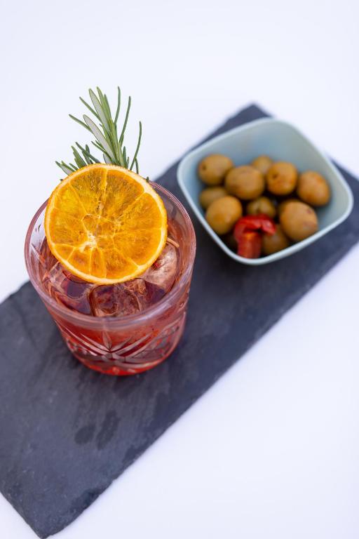 Lloret Vibe Affiliated by FERGUS — Restaurant & bars in Lloret de Mar, Catalonia