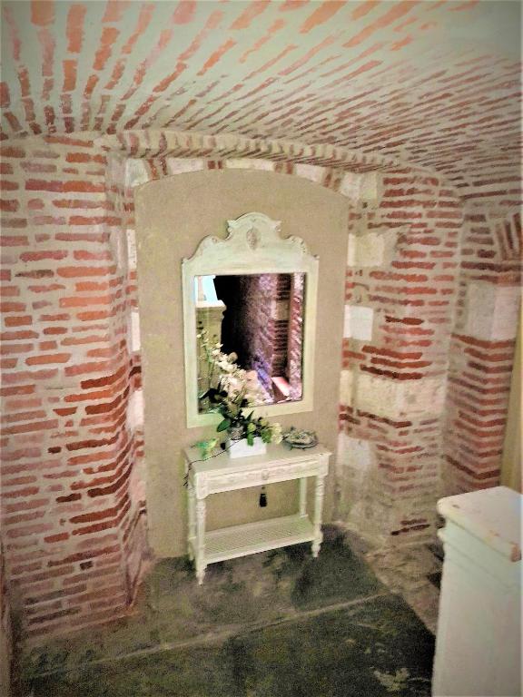 PIED A TERRE DE CHARME - 80 m2 - Hyper centre - Parking - 5