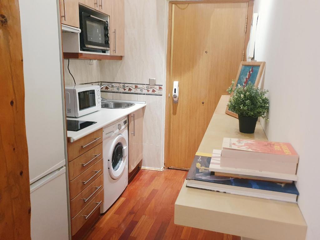 Enjoy a cosy studio in Malasaña BAR - 5