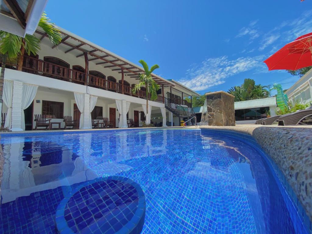 Ocean View Lodge — Hotel in Cahuita