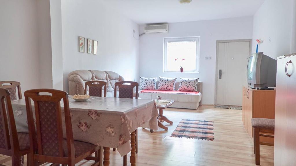 Janković Apartmani u centru - 2