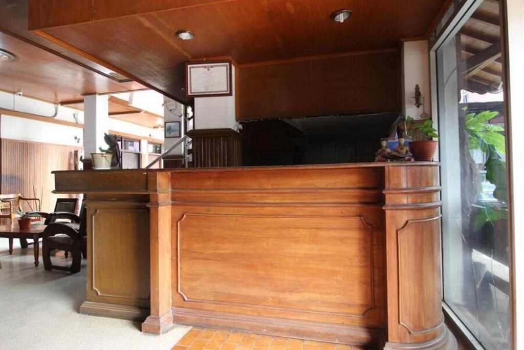 RedDoorz @ Mantrijeron 2