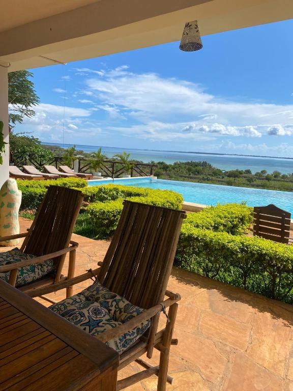 Big Furaha Villa photo