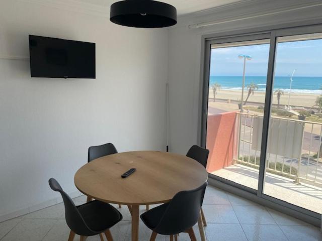 T2 Vue mer Canet plage - 3