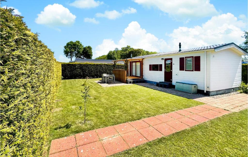 Stunning Stacaravan In Tzummarum, Tzummarum