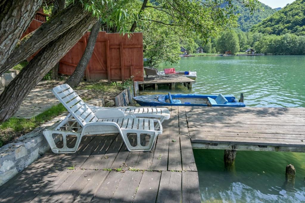 Forest Dream Lake House photo