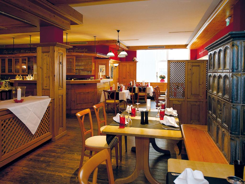 Restaurant, DORMERO Hotel Plauen in Plauen