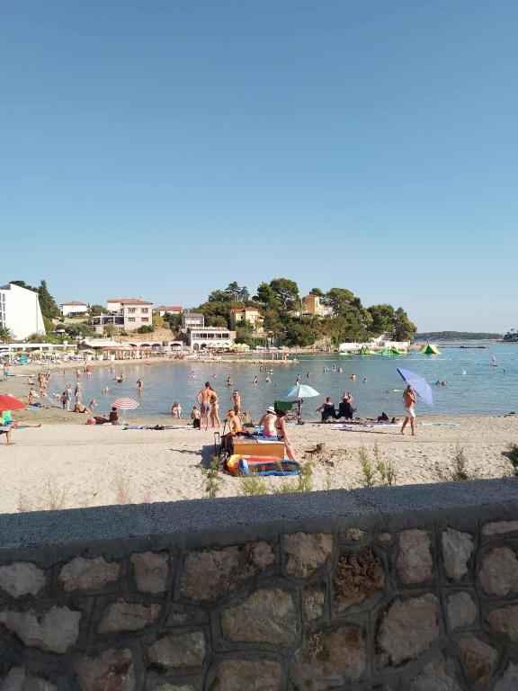 Apartment in Banjol with balcony, air conditioning, WiFi, dishwasher 4888-1, Banjol