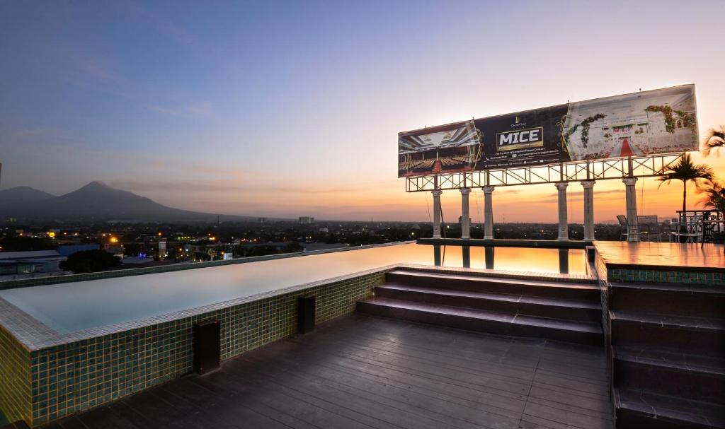 The Rich Jogja Hotel Rooftop Pool