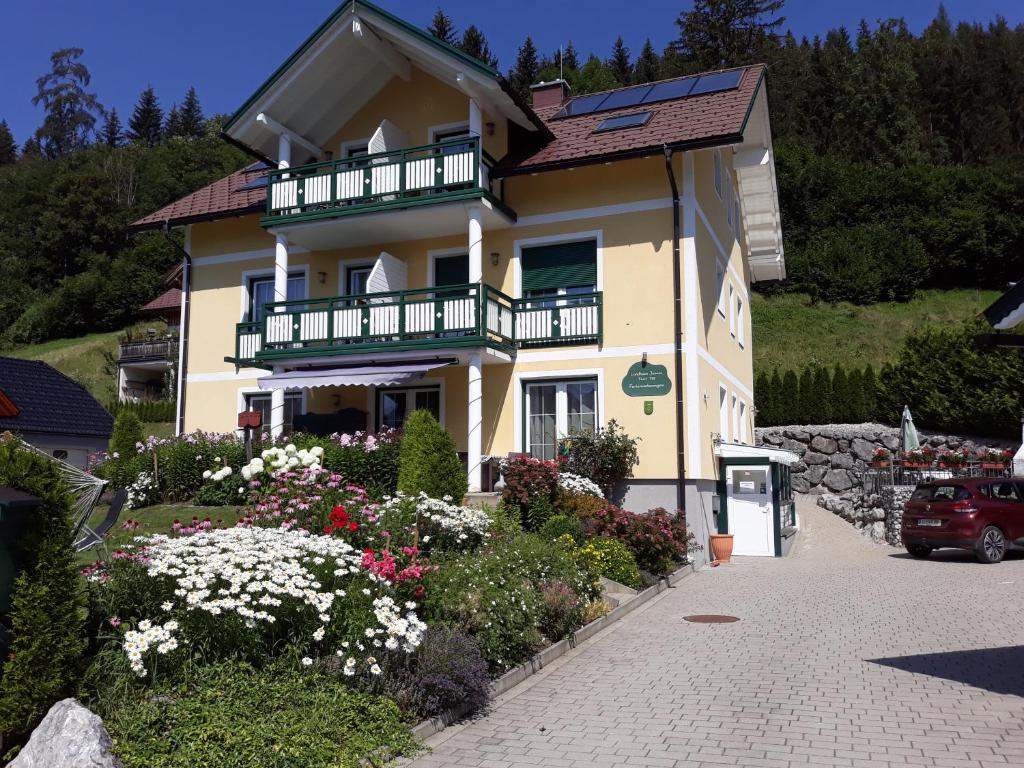 LANDHAUS JASMIN ausgezeichnet mit 4 Kristallen - FW Kammblick - 1