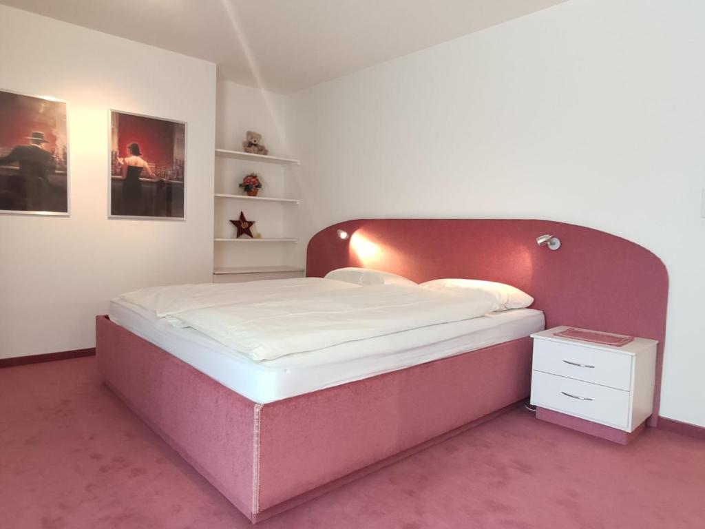 Apartment Attika Wohnung Allod Park Haus C 801 by Interhome - 3