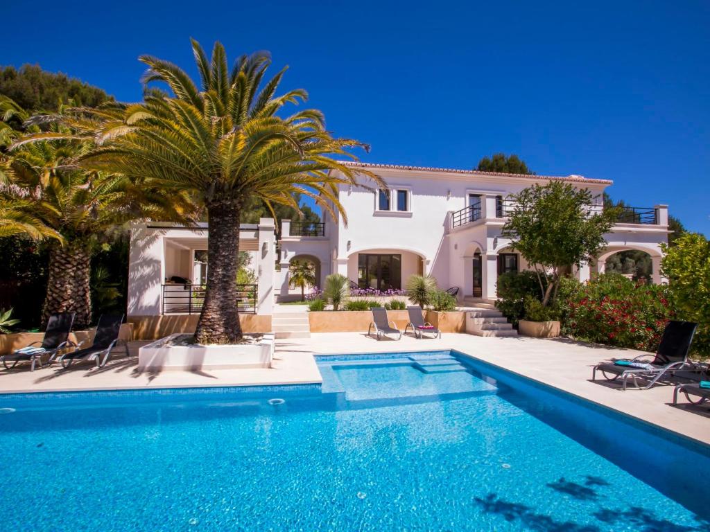 Villa Villa Almandrina by Interhome - 1