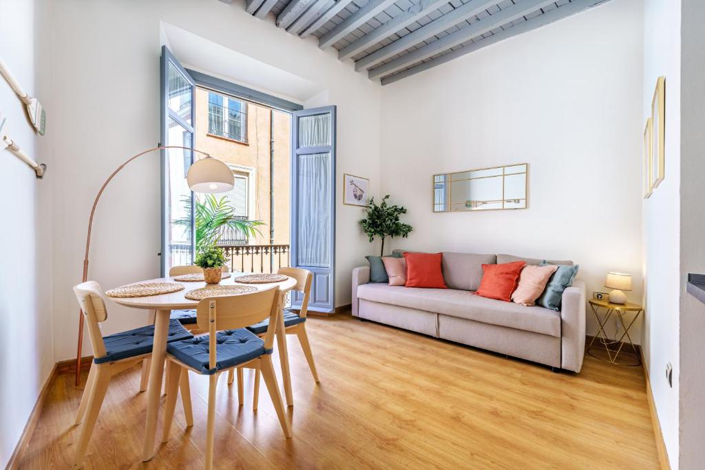 ENJOY MALAGA - City Center Apartment - 2