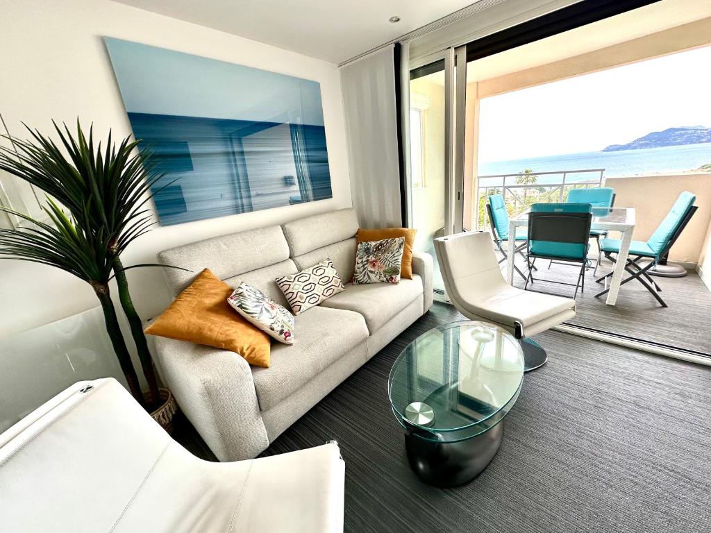 Beau T2 avec terrasse vue mer - 3