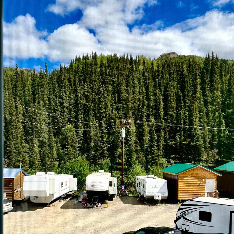 Denali Rainbow Village RV Park and Motel photo