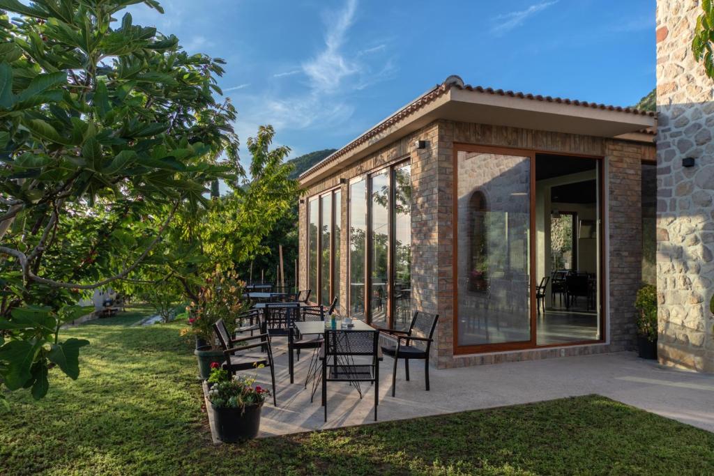 Restaurant, Apart & Spa Beganovic in Bar